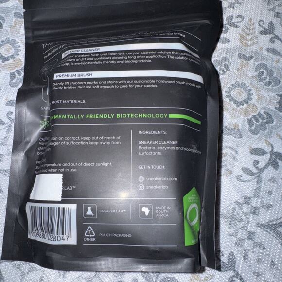 Sneaker Lab Basic Shoe Care Kit Cleaner Brush Repair Solution New Factory Sealed - Picture 6 of 6